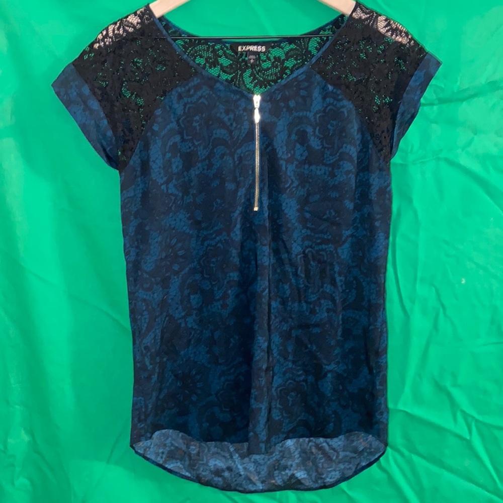 Express Lace Top Zip Front